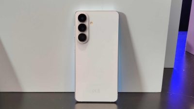 Galaxy S26 battery tests show Qualcomm trim doing far better than Samsung’s own chip 