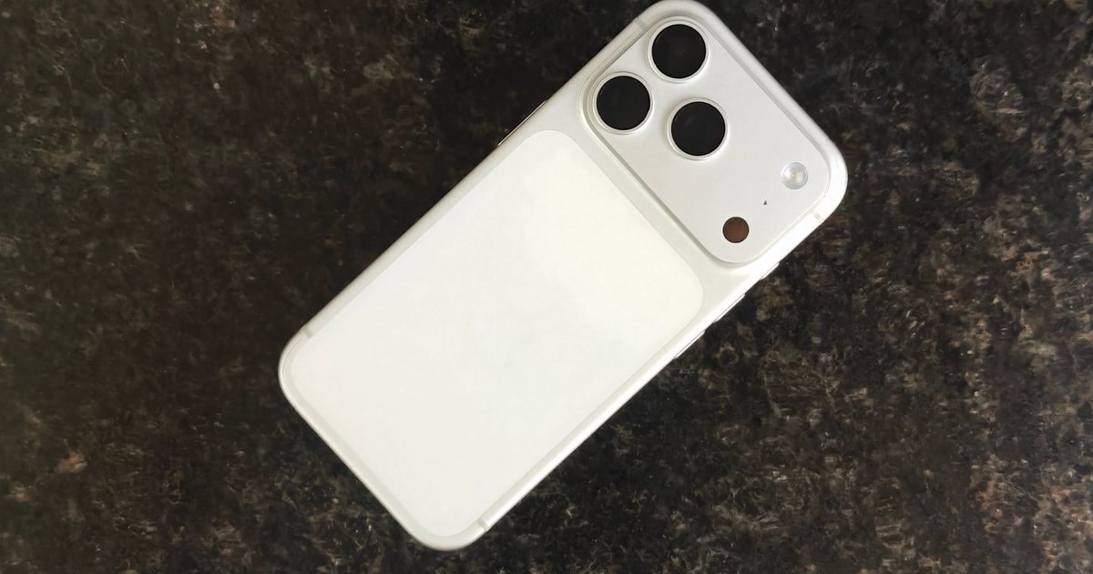 Les ateliers de réparation chinois ont apparemment compris comment réparer les bosses laides sur les iPhones