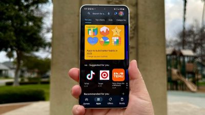 Google Play Store will make it easier to find apps that don’t look terrible on tablets and foldables