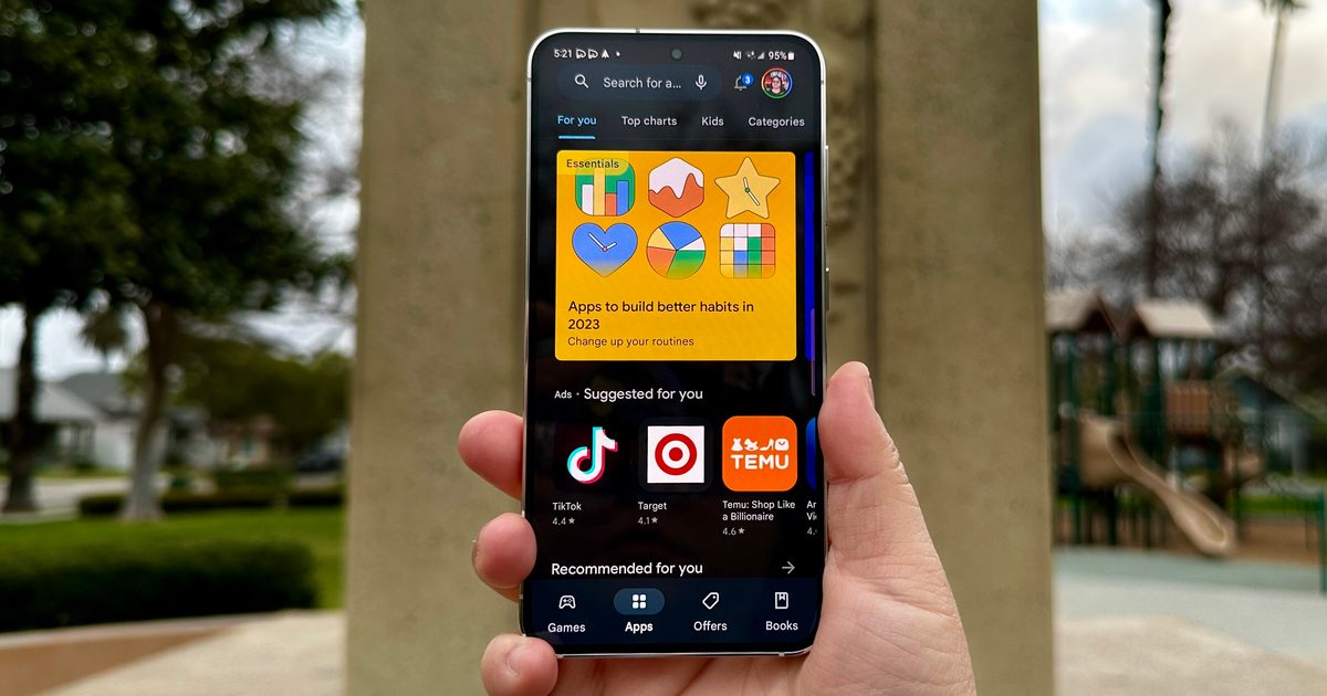 Google Play Store will make it easier to find apps that don’t look terrible on tablets and foldables