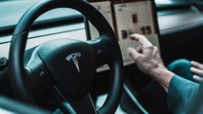 Tesla promises HW3 owners a lite version of FSD, but its months away