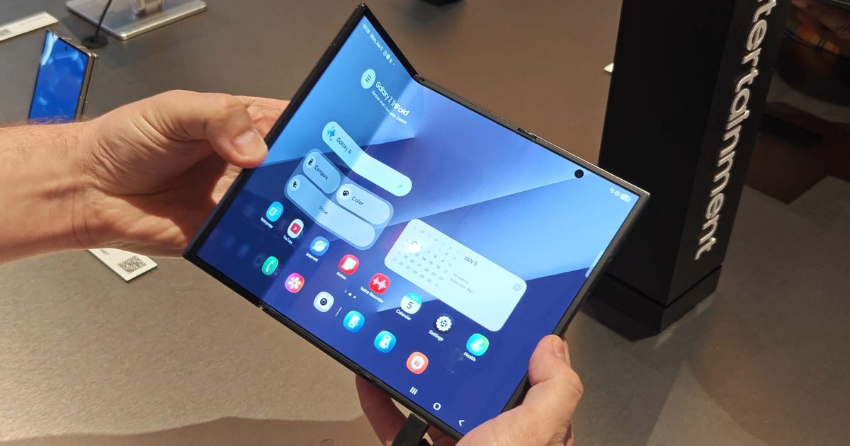 La fuite de Samsung montre qu'il n'a pas encore abandonné les téléphones à trois volets