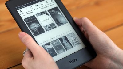 Les anciens propriétaires de Kindle se révoltent contre la fermeture du support d'Amazon avec le jailbreaking