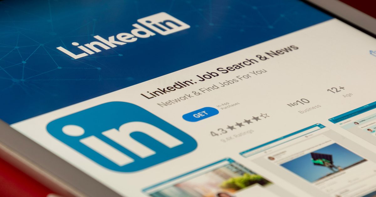 LinkedIn arrive pour AI slop, et il est temps que la plateforme passe à l'action