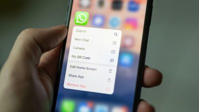 WhatsApp fait briller le Liquid Glass d'iOS 26, et il est étonnamment magnifique