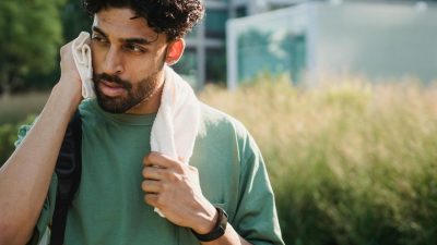 De l'humidité à l'électricité : les scientifiques montrent comment les articles de cuisine peuvent alimenter les appareils portables et les appareils domestiques intelligents