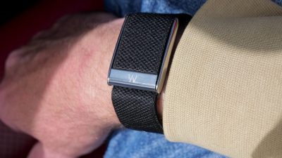 La réponse de Whoop à Fitbit Air et Google Health est de vrais médecins, pas seulement un chatbot IA.