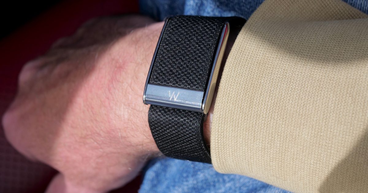 La réponse de Whoop à Fitbit Air et Google Health est de vrais médecins, pas seulement un chatbot IA.